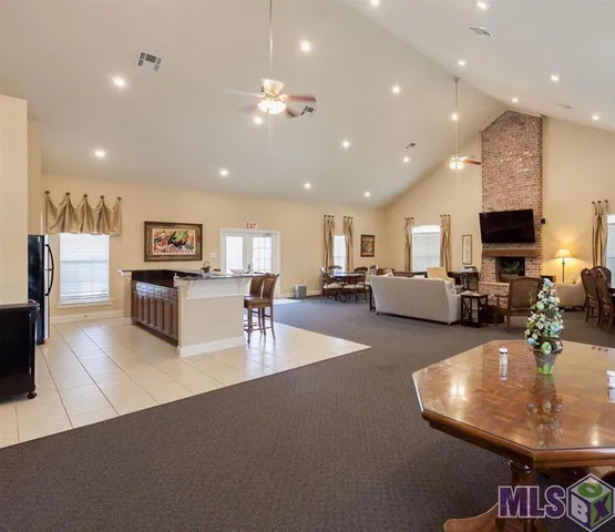 $290,000 | 7111 Village Charmant Saint George La, Unit 55, Baton Rouge, LA 70809