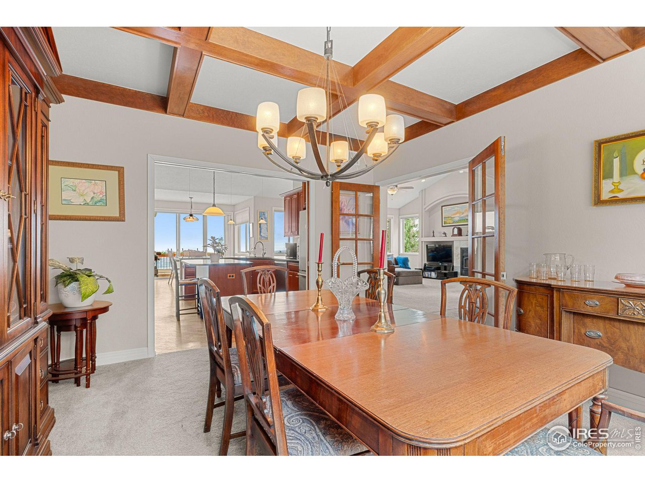 309 Sunrise Lane Boulder, CO 80302 - Photo 23 of 40 a dining room with furniture and window