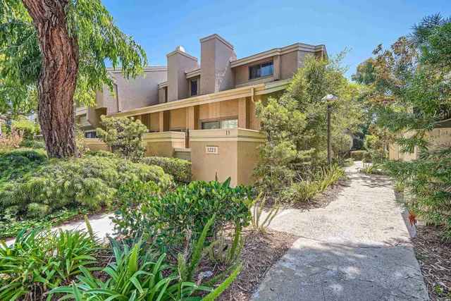 $4,700 | 3253 Caminito Eastbluff, Unit 28, La Jolla, CA 92037