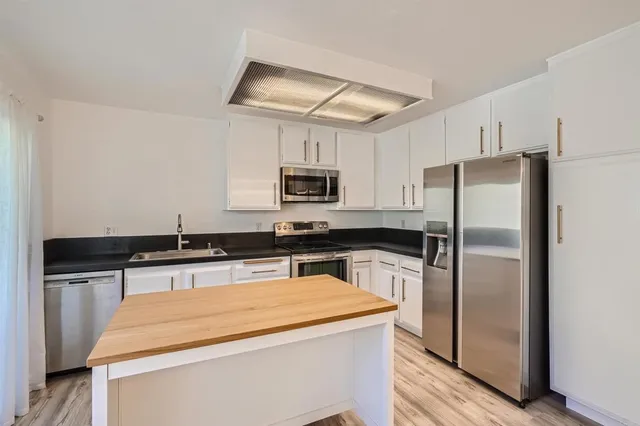 $4,700 | 3253 Caminito Eastbluff, Unit 28, La Jolla, CA 92037