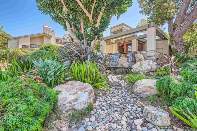 $4,700 | 3253 Caminito Eastbluff, Unit 28, La Jolla, CA 92037