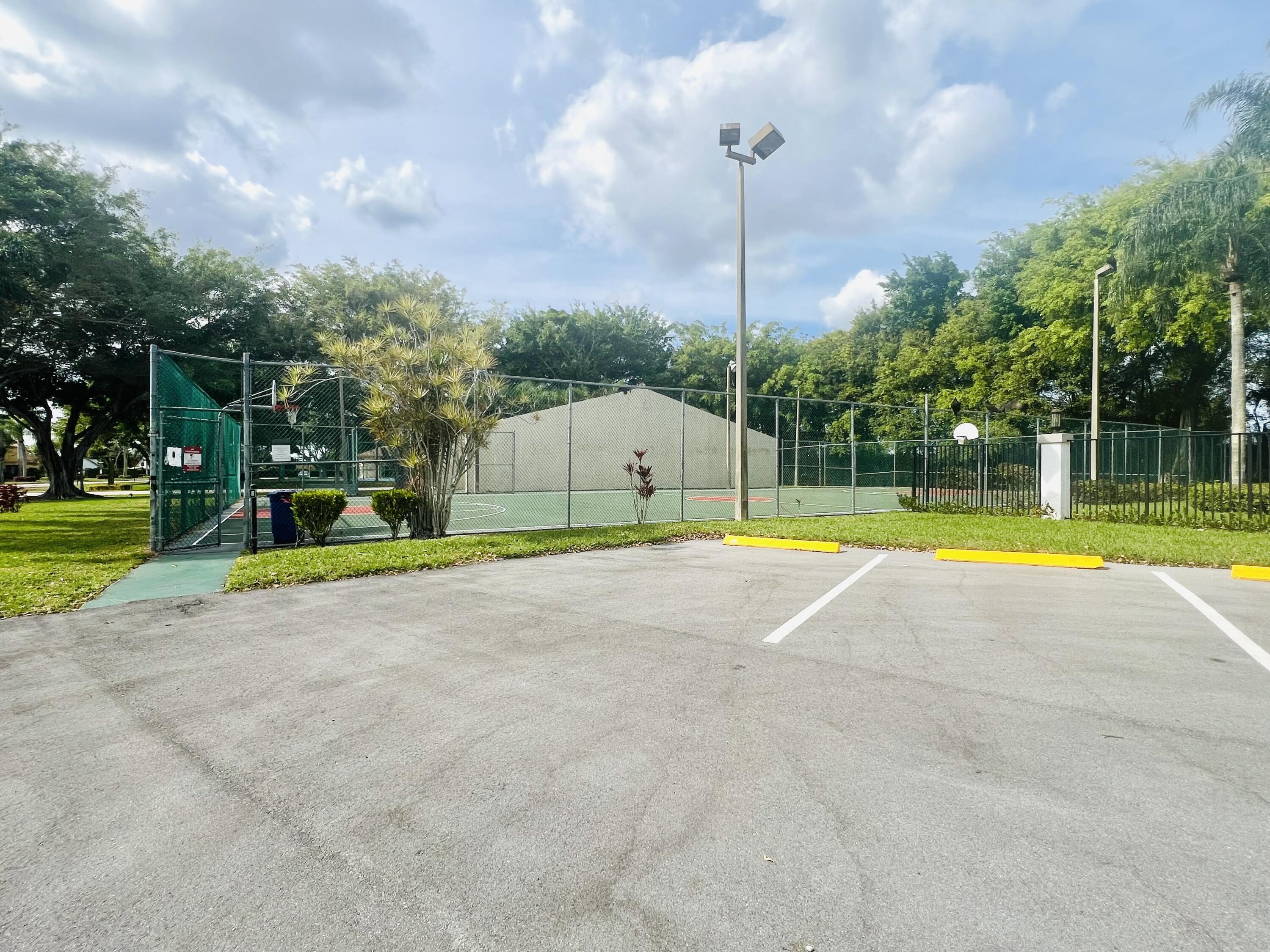 9690 Triton Court Boca Raton, FL 33434 - Photo 28 of 33 BOCA FONTANA BASKETBALL