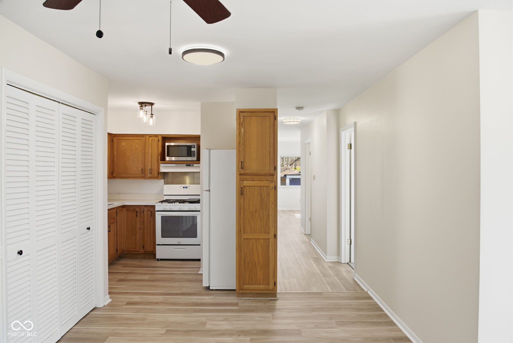 66 North Devon Avenue Indianapolis, IN 46219 - Photo 11 of 18