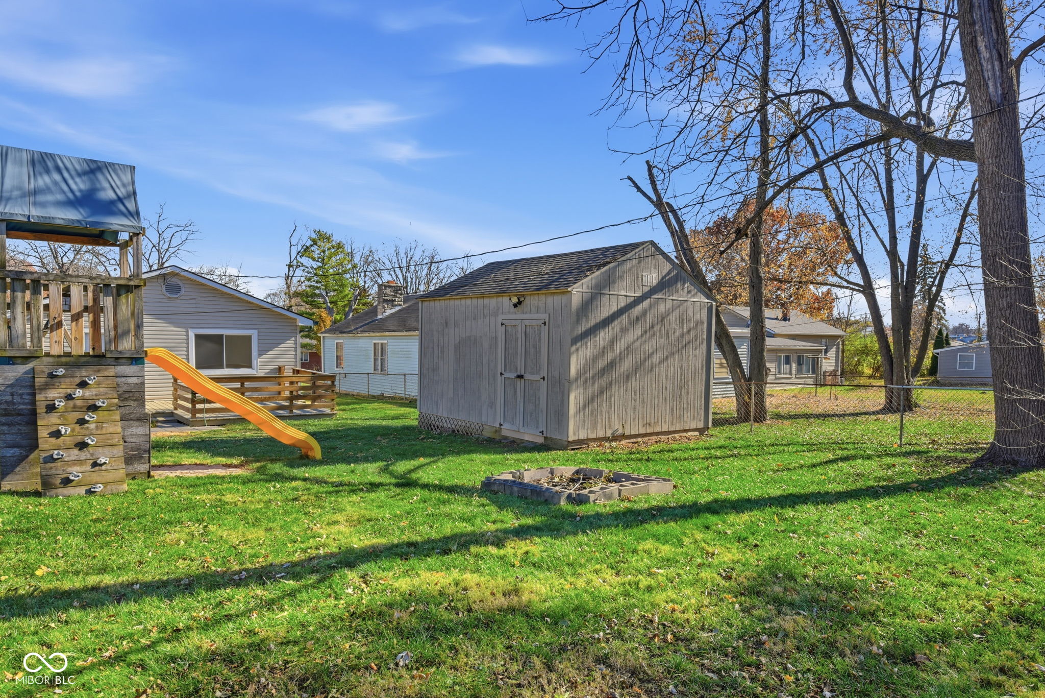 66 North Devon Avenue Indianapolis, IN 46219 - Photo 2 of 18