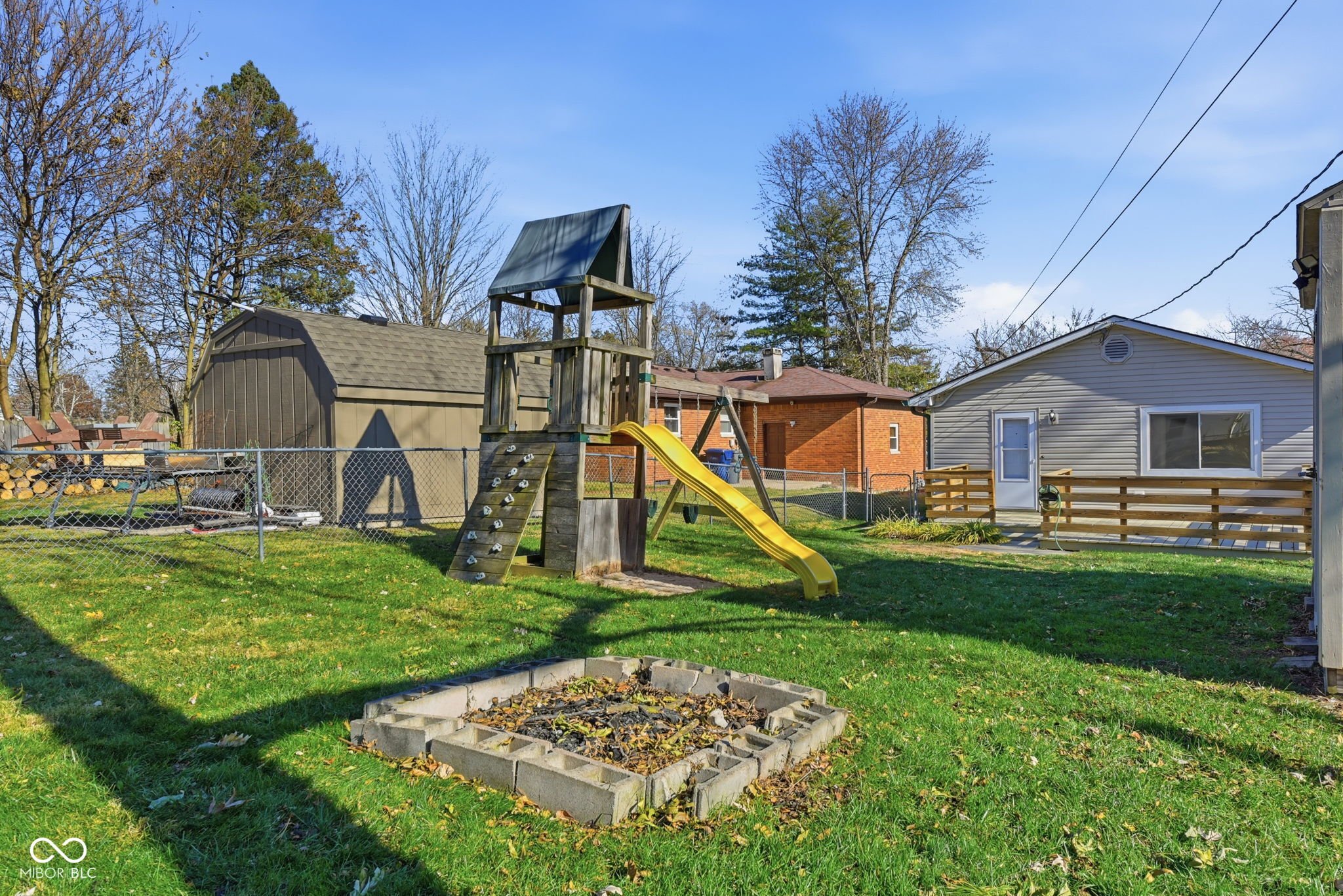 66 North Devon Avenue Indianapolis, IN 46219 - Photo 3 of 18