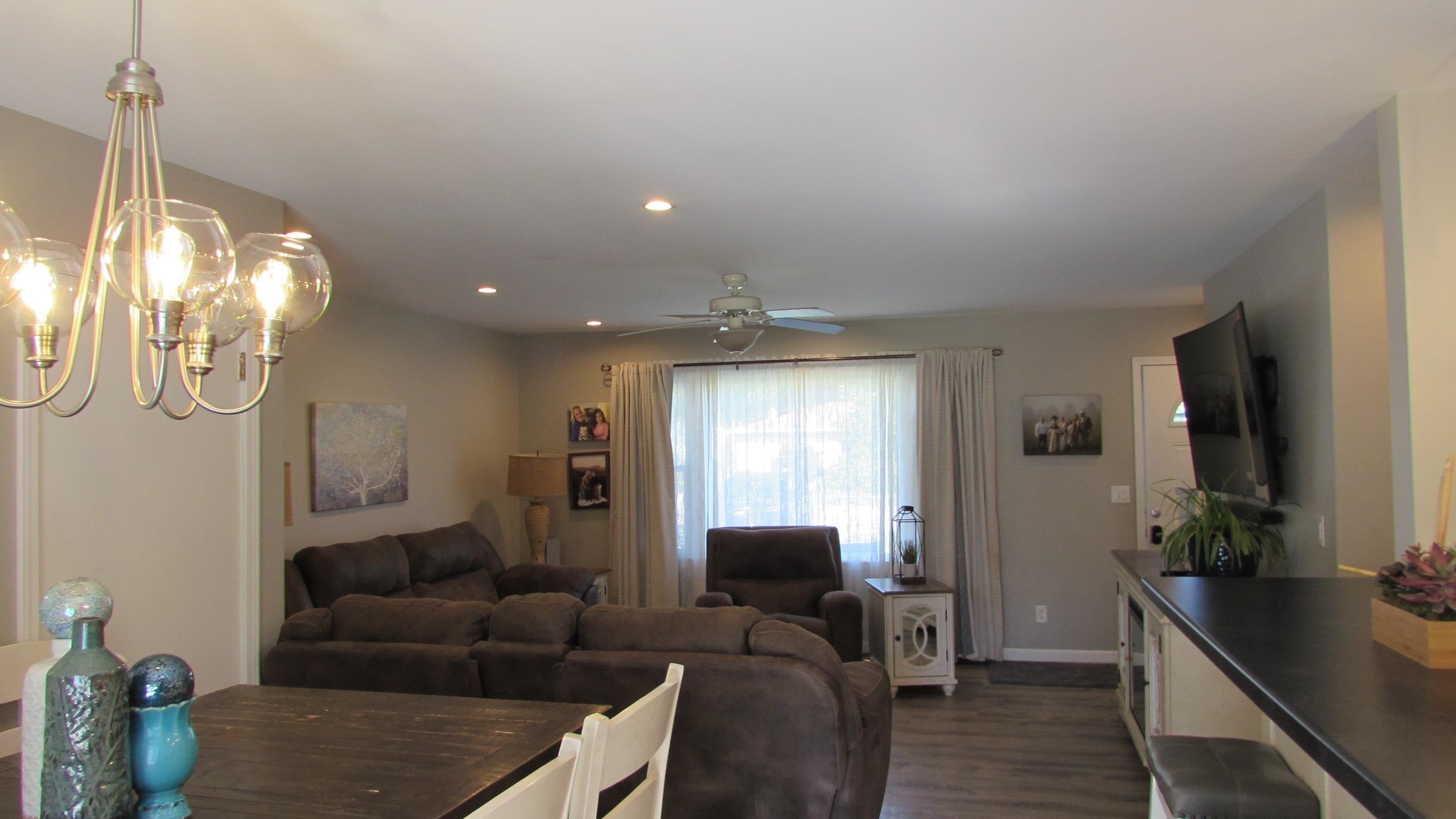 2387 S Park Beloit, WI 53511 - Photo 5 of 30