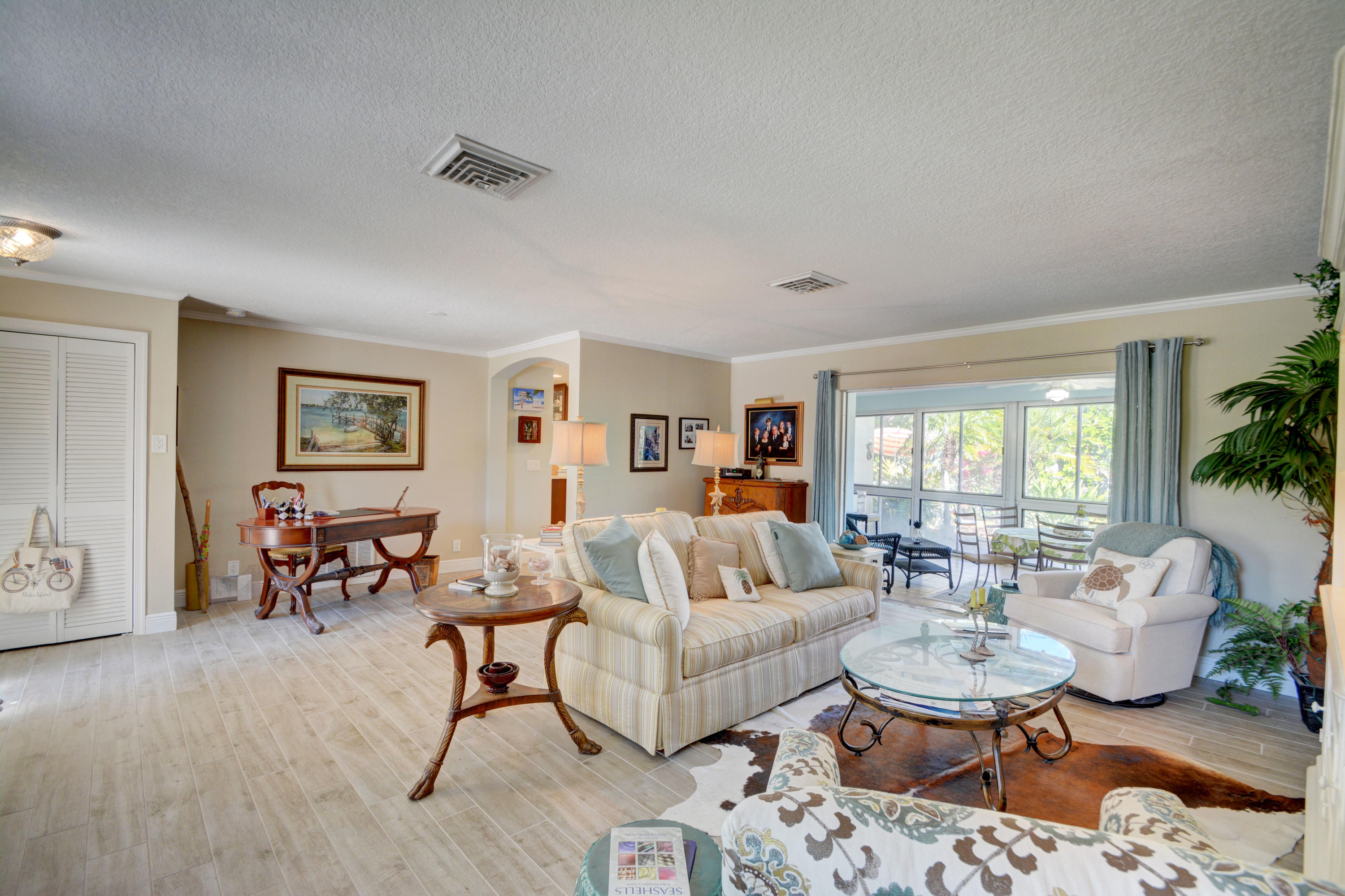 8543 Southeast Seagrape Way Hobe Sound, FL 33455 - Photo 15 of 44 sps_8828_29_30_31_32