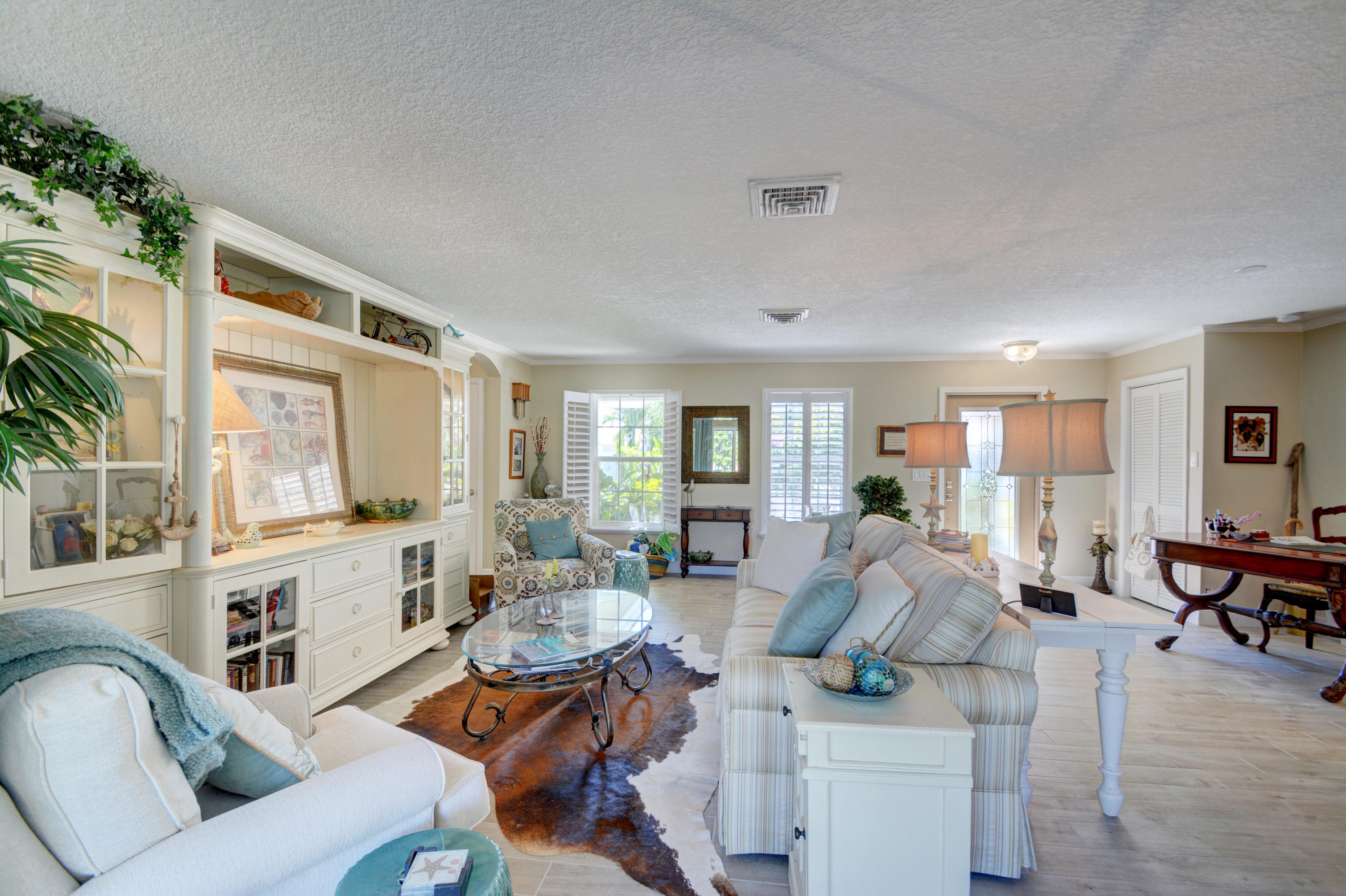 8543 Southeast Seagrape Way Hobe Sound, FL 33455 - Photo 17 of 44 sps_8838_39_40_41_42