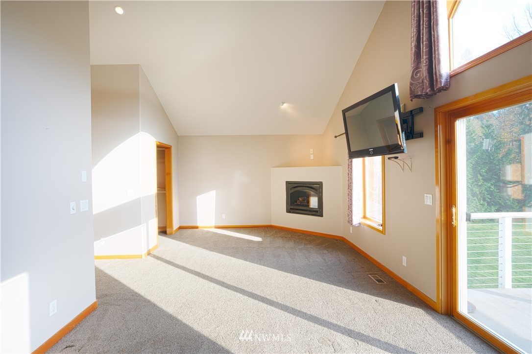 16841 Southeast Jones Road Renton, WA 98058 - Photo 15 of 23 Gallery Image 15