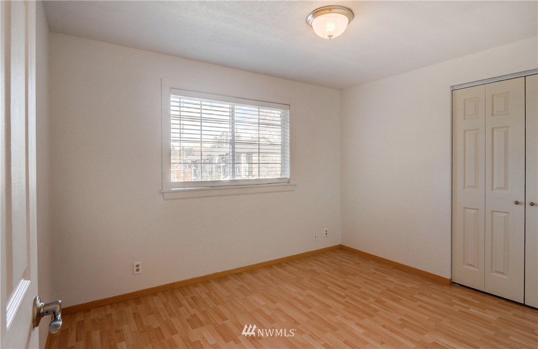 1312 183rd Street Southeast Bothell, WA 98012 - Photo 12 of 22