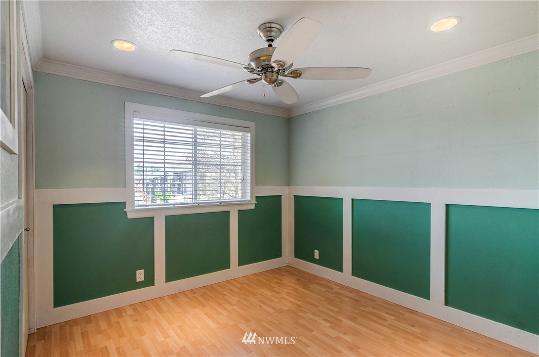 1312 183rd Street Southeast Bothell, WA 98012 - Photo 13 of 22