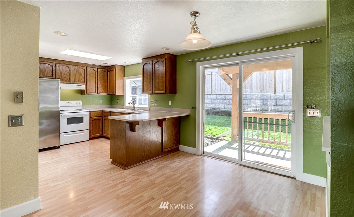 1312 183rd Street Southeast Bothell, WA 98012 - Photo 9 of 22