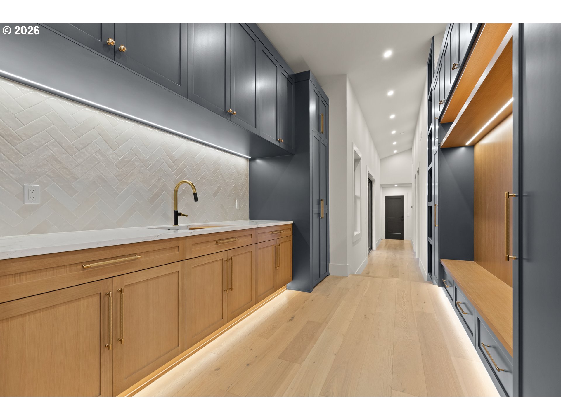 17763 Kelok Road Lake Oswego, OR 97034 - Photo 23 of 48 Kitchen