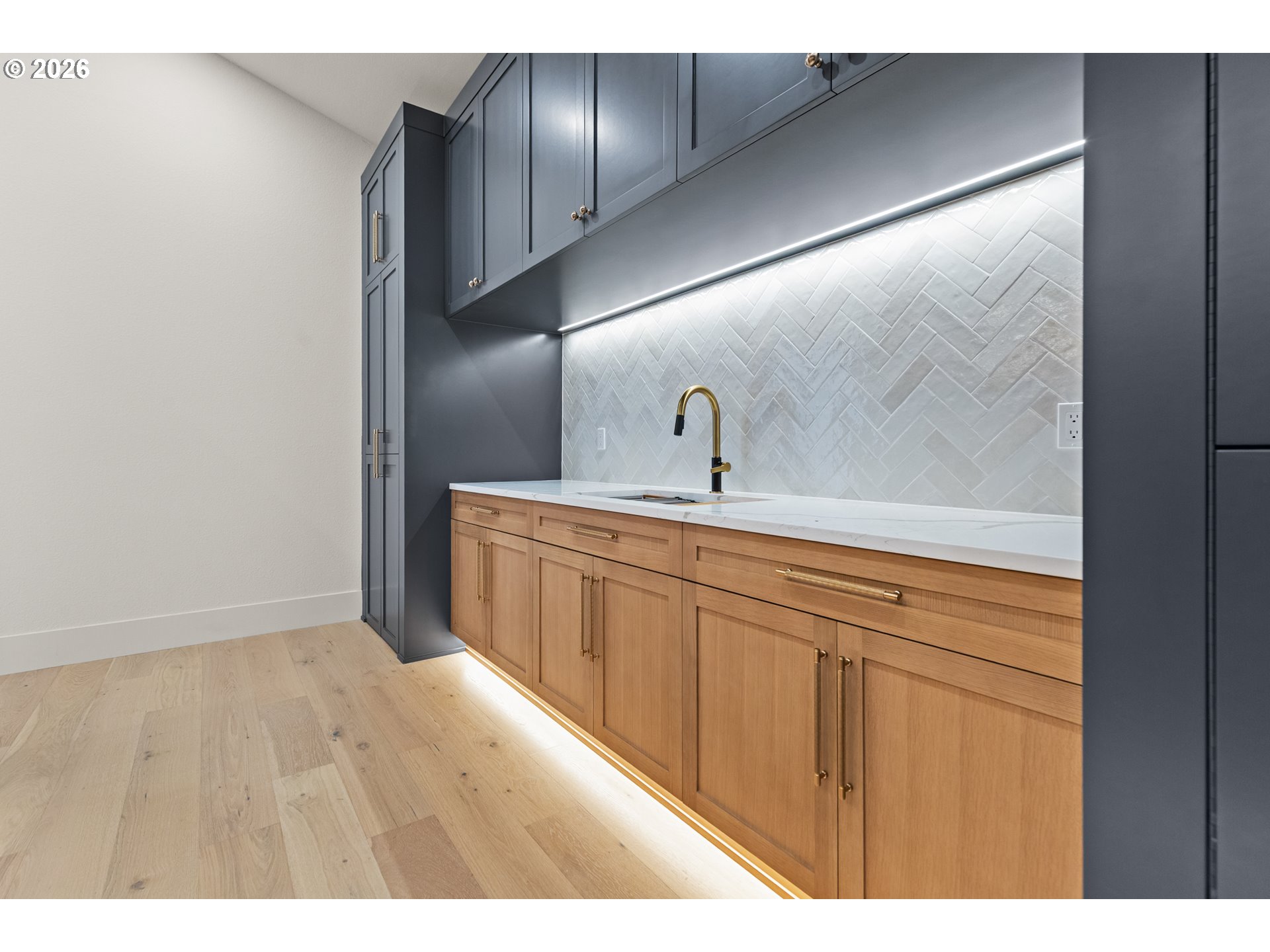 17763 Kelok Road Lake Oswego, OR 97034 - Photo 24 of 48 Kitchen