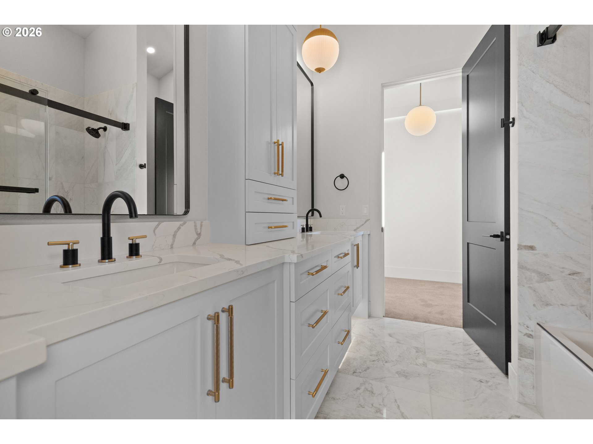 17763 Kelok Road Lake Oswego, OR 97034 - Photo 34 of 48 Owner's Suite Bedroom