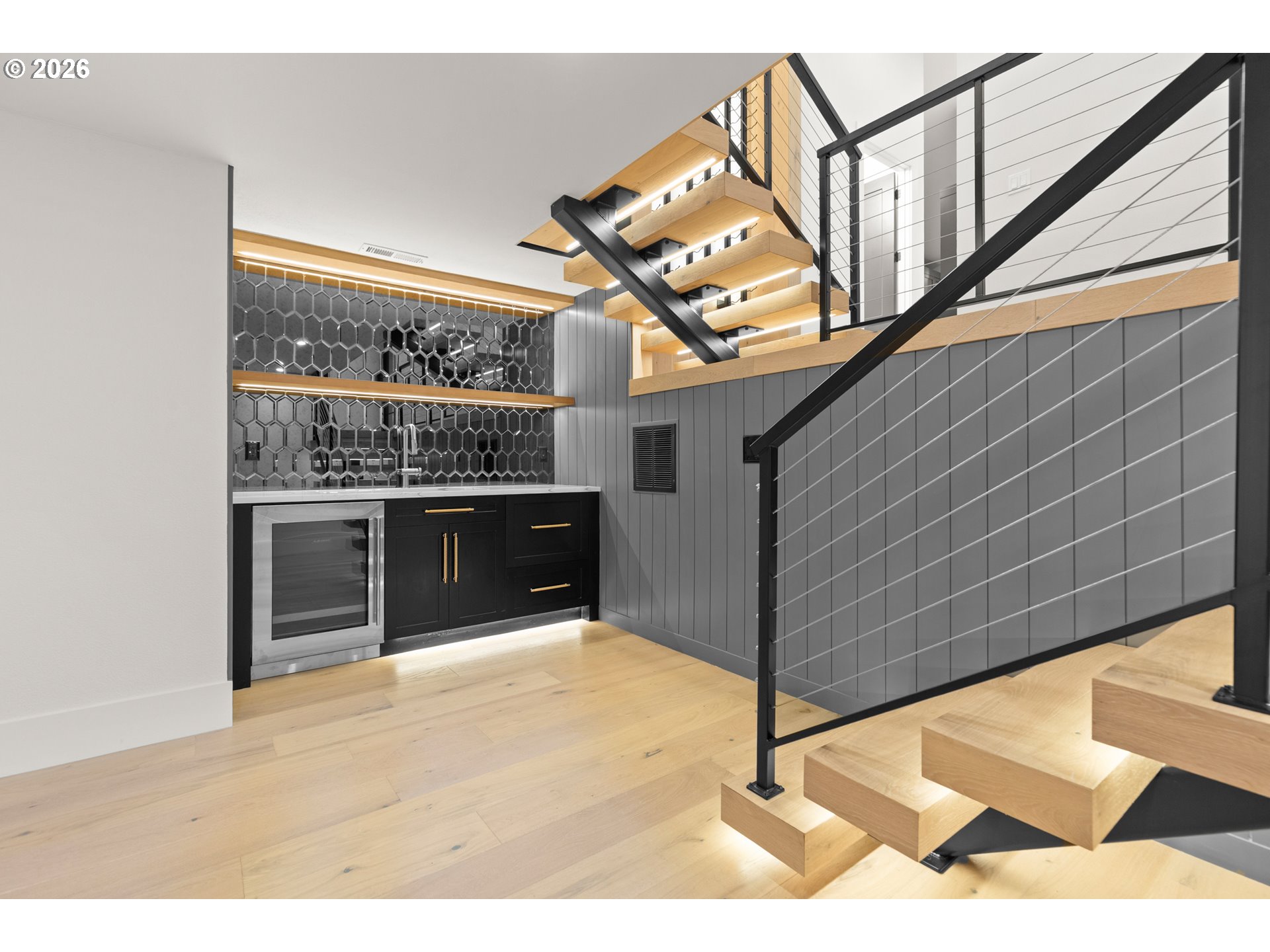 17763 Kelok Road Lake Oswego, OR 97034 - Photo 37 of 48 Owner's Suite Bathroom