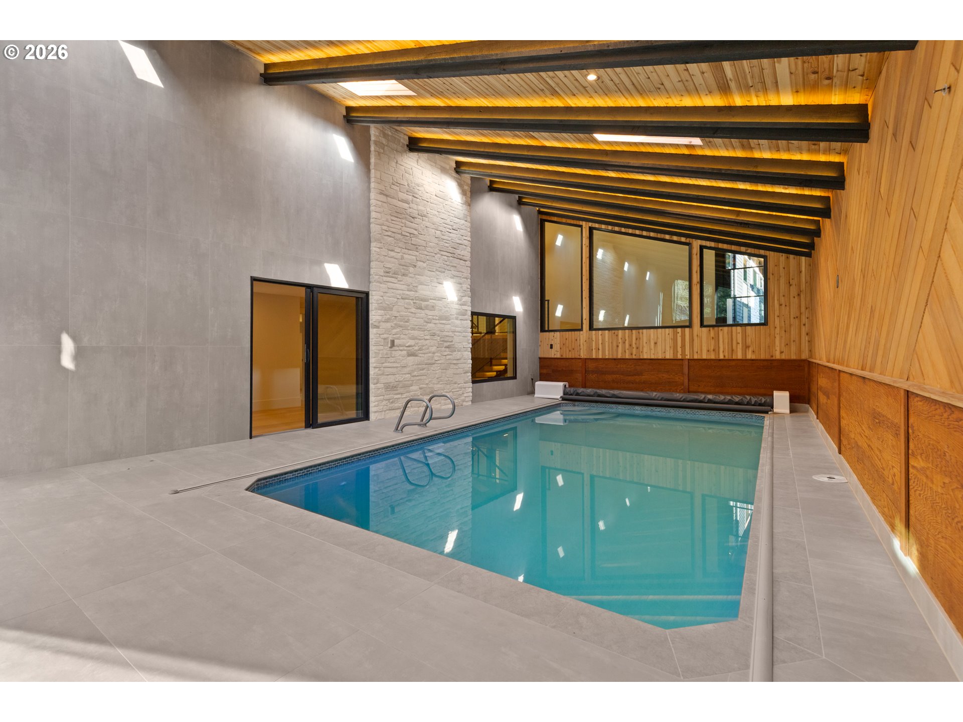 17763 Kelok Road Lake Oswego, OR 97034 - Photo 40 of 48 Family Room