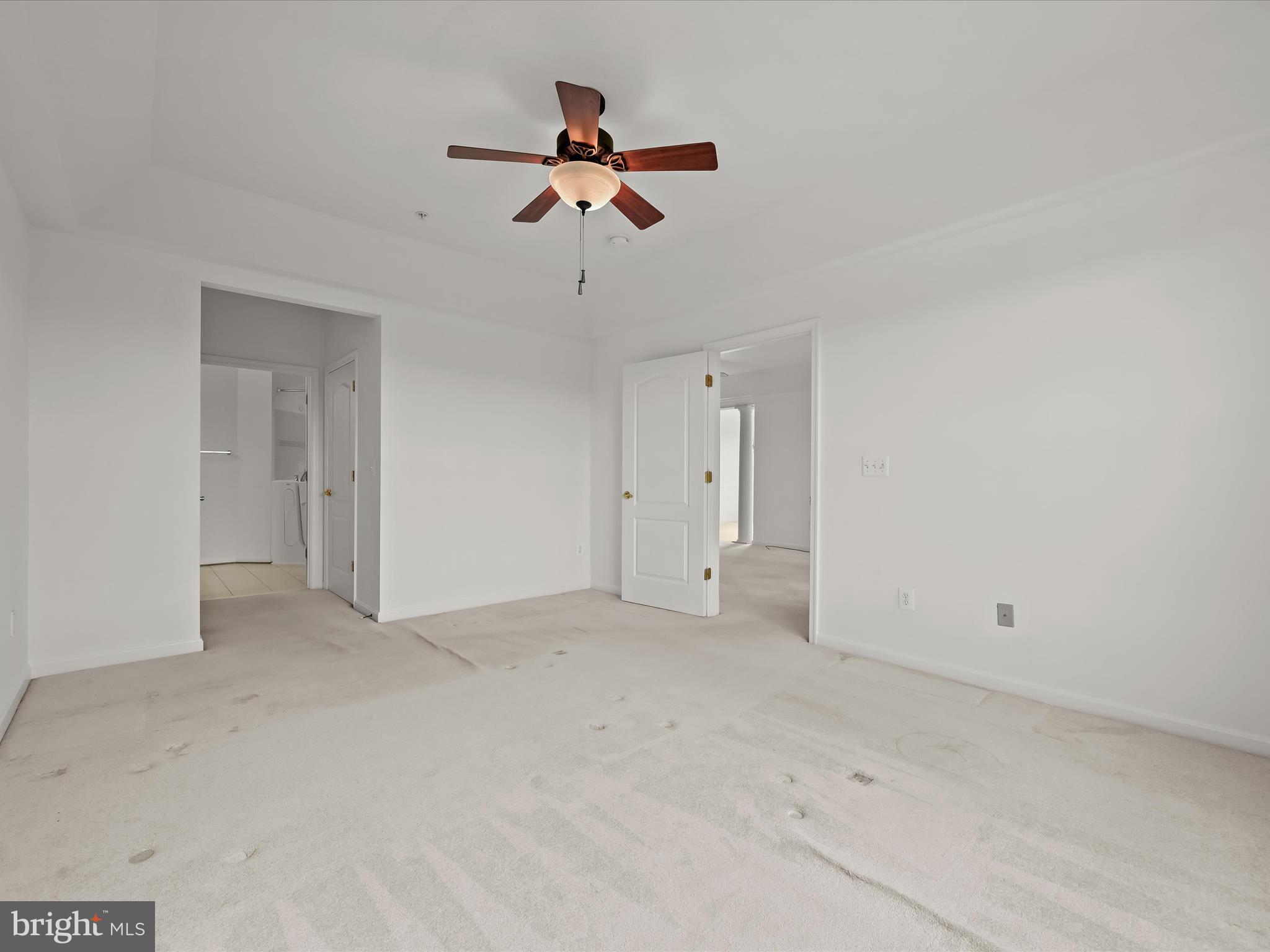 8600 Roaming Ridge Way, Unit 406 Odenton, MD 21113 - Photo 22 of 39 Primary Bedroom