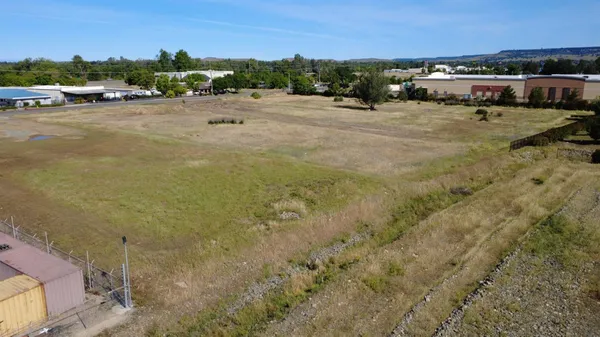 $180,000 | 2691 Feather River Boulevard, Oroville, CA 95965
