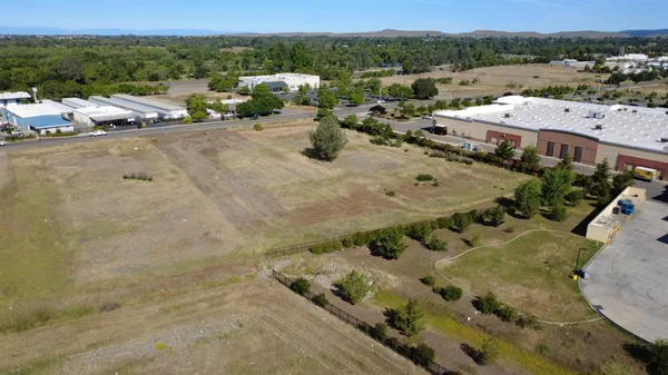 $180,000 | 2691 Feather River Boulevard, Oroville, CA 95965