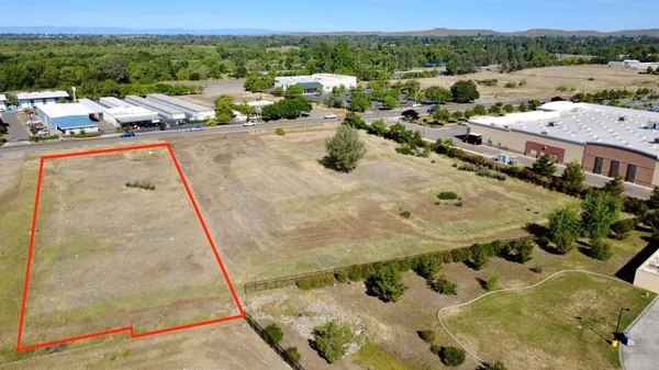 $180,000 | 2691 Feather River Boulevard, Oroville, CA 95965