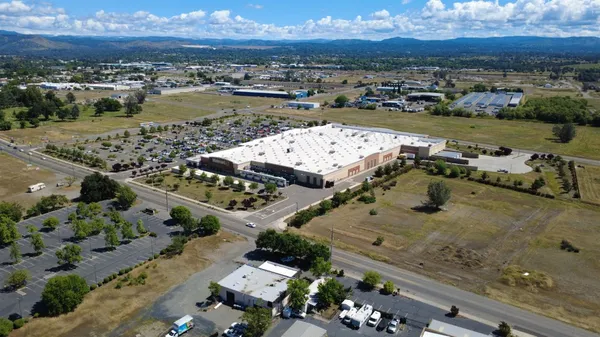 $180,000 | 2691 Feather River Boulevard, Oroville, CA 95965