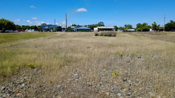 $180,000 | 2691 Feather River Boulevard, Oroville, CA 95965