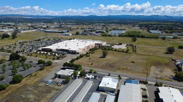 $180,000 | 2691 Feather River Boulevard, Oroville, CA 95965