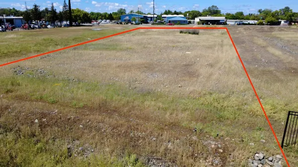 $180,000 | 2691 Feather River Boulevard, Oroville, CA 95965