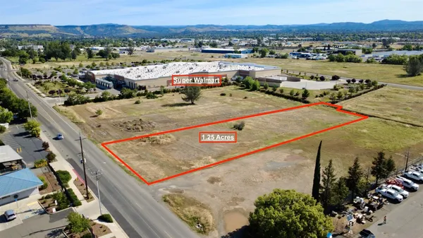 $180,000 | 2691 Feather River Boulevard, Oroville, CA 95965