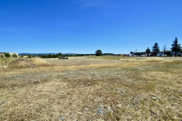 $180,000 | 2691 Feather River Boulevard, Oroville, CA 95965