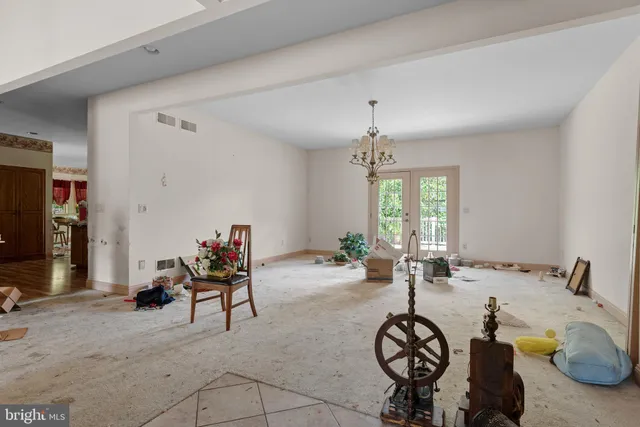 a view of a livingroom and dining room