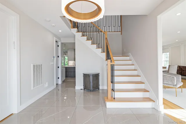 $1,999,000 | 14 Klingher Court, Pomona, NY 10970