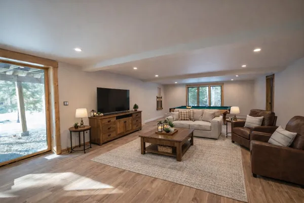 $849,000 | 4 Breezy Way, West Dover, VT 05356