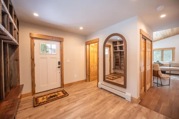 $849,000 | 4 Breezy Way, West Dover, VT 05356