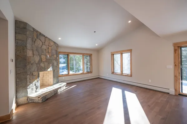 $849,000 | 4 Breezy Way, West Dover, VT 05356