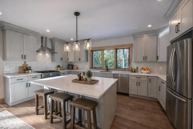 $950,000 | 4 Breezy Way, West Dover, VT 05356