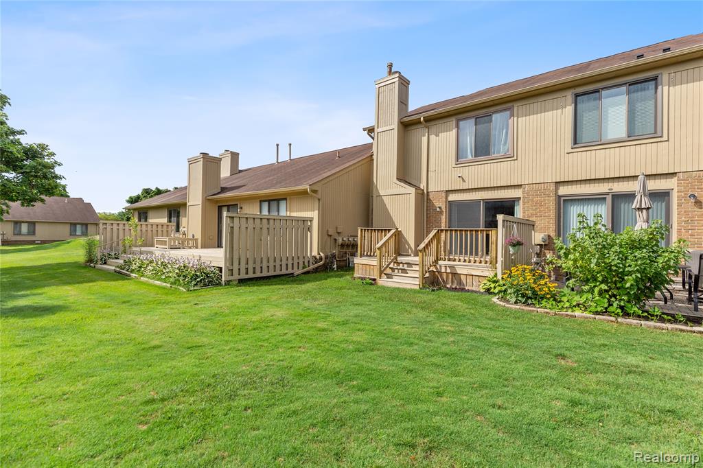 587 Tennyson Rochester Hills, MI 48307 - Photo 32 of 48 Gallery Image 32