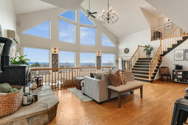 $899,000 | 135 Hillcrest Heights, St. Albans Town, VT 05478