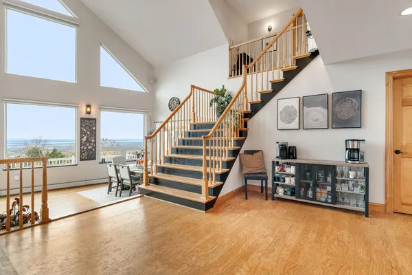 $899,000 | 135 Hillcrest Heights, St. Albans Town, VT 05478