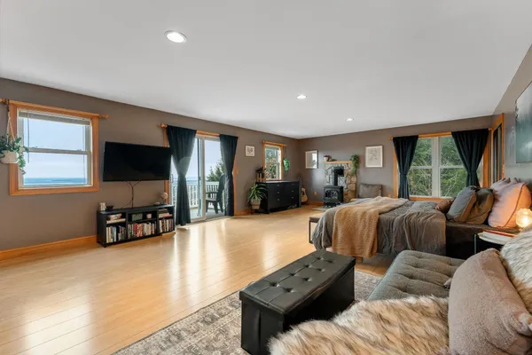 $899,000 | 135 Hillcrest Heights, St. Albans Town, VT 05478