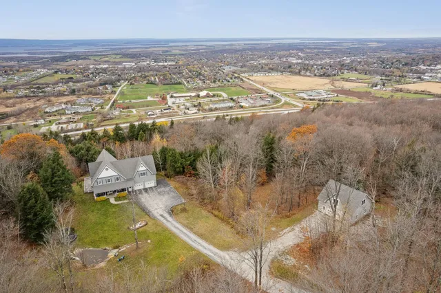 $950,000 | 135 Hillcrest Heights, St. Albans Town, VT 05478