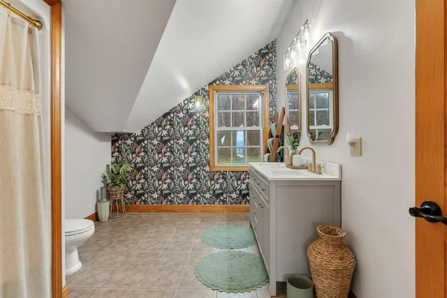 $950,000 | 135 Hillcrest Heights, St. Albans Town, VT 05478