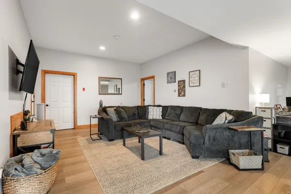 $899,000 | 135 Hillcrest Heights, St. Albans Town, VT 05478
