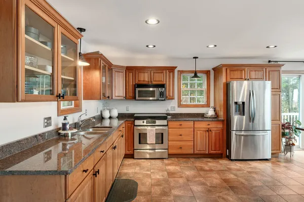 $899,000 | 135 Hillcrest Heights, St. Albans Town, VT 05478