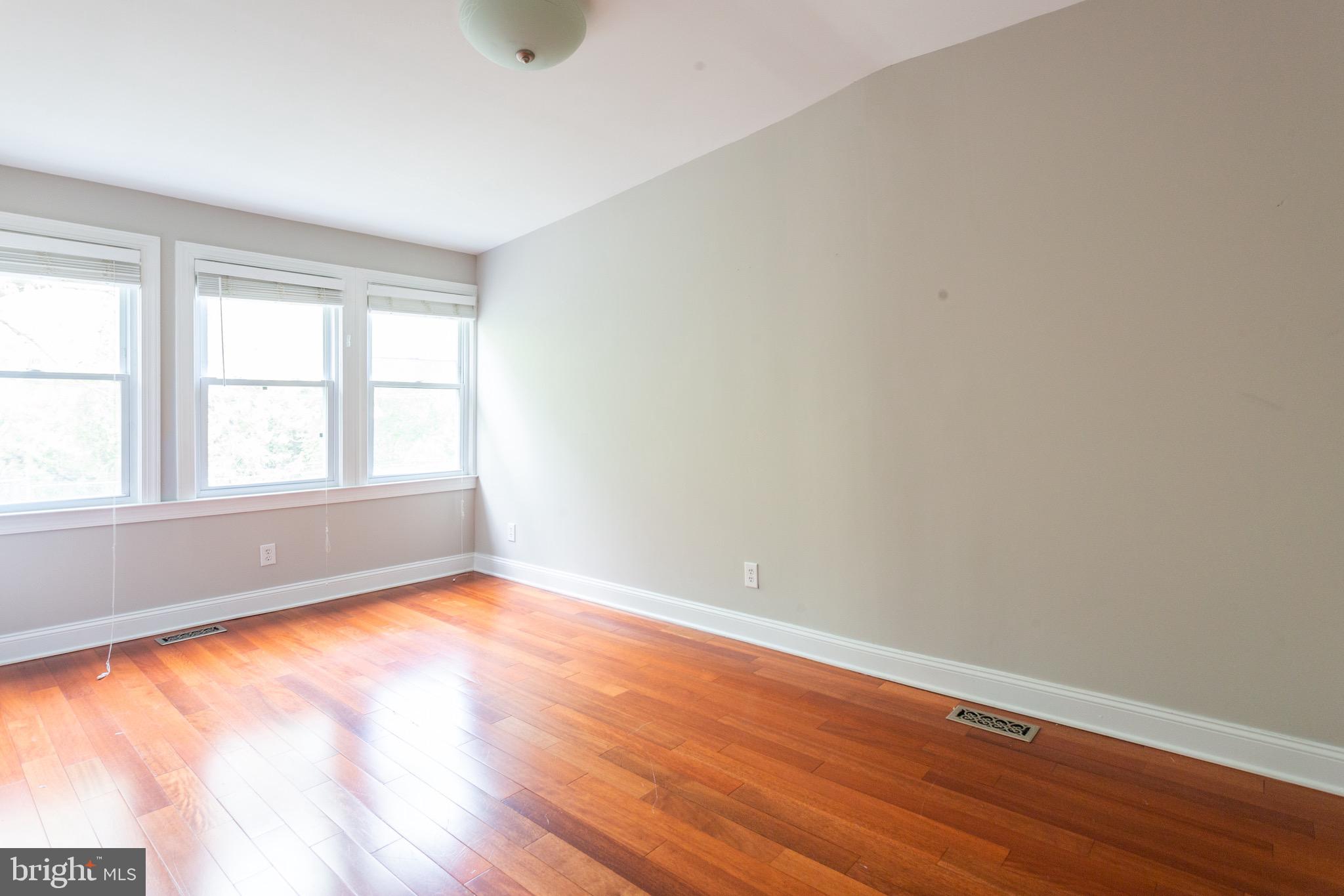 19 Bryant Street Northeast Washington, DC 20002 - Photo 26 of 44 Second bed