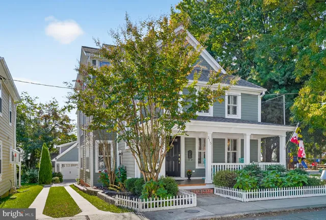 $1,799,000 | 215 Chester Avenue, Annapolis, MD 21403