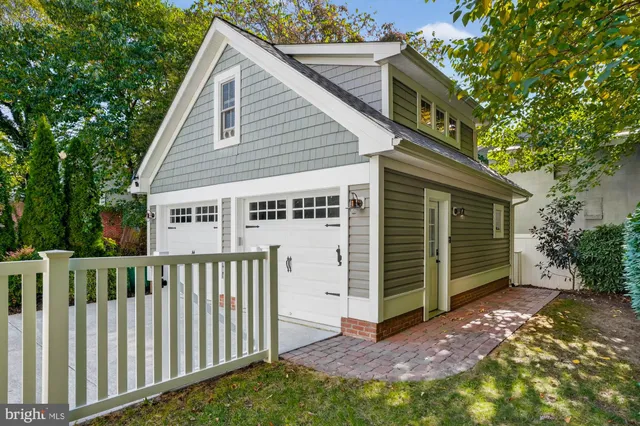 $1,799,000 | 215 Chester Avenue, Annapolis, MD 21403