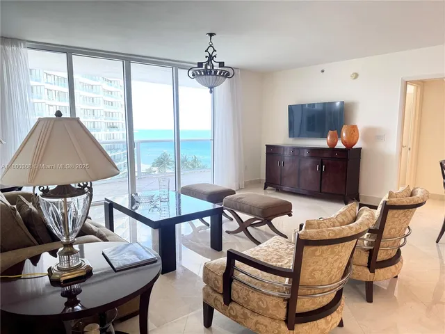 $1,275,000 | 18911 Collins Avenue, Unit 1102, Sunny Isles Beach, FL 33160