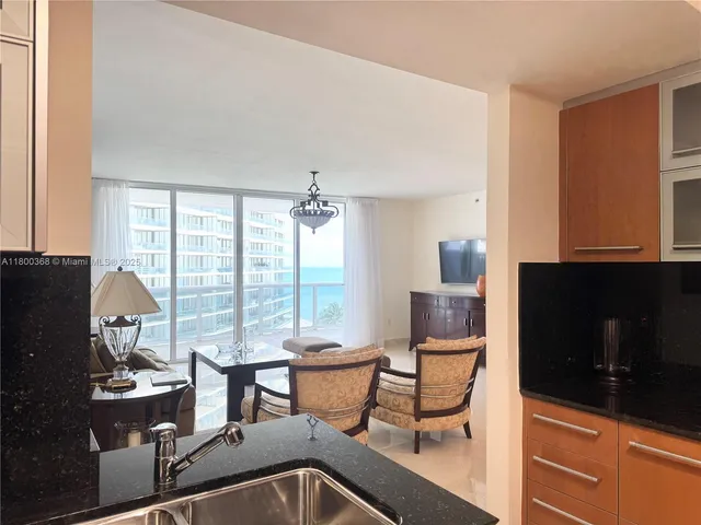 $1,275,000 | 18911 Collins Avenue, Unit 1102, Sunny Isles Beach, FL 33160